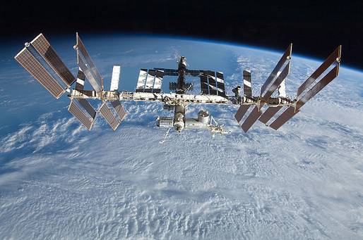 Instrument från Sverige undersöker miljön kring ISS