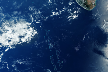 Maldiverna från satellit