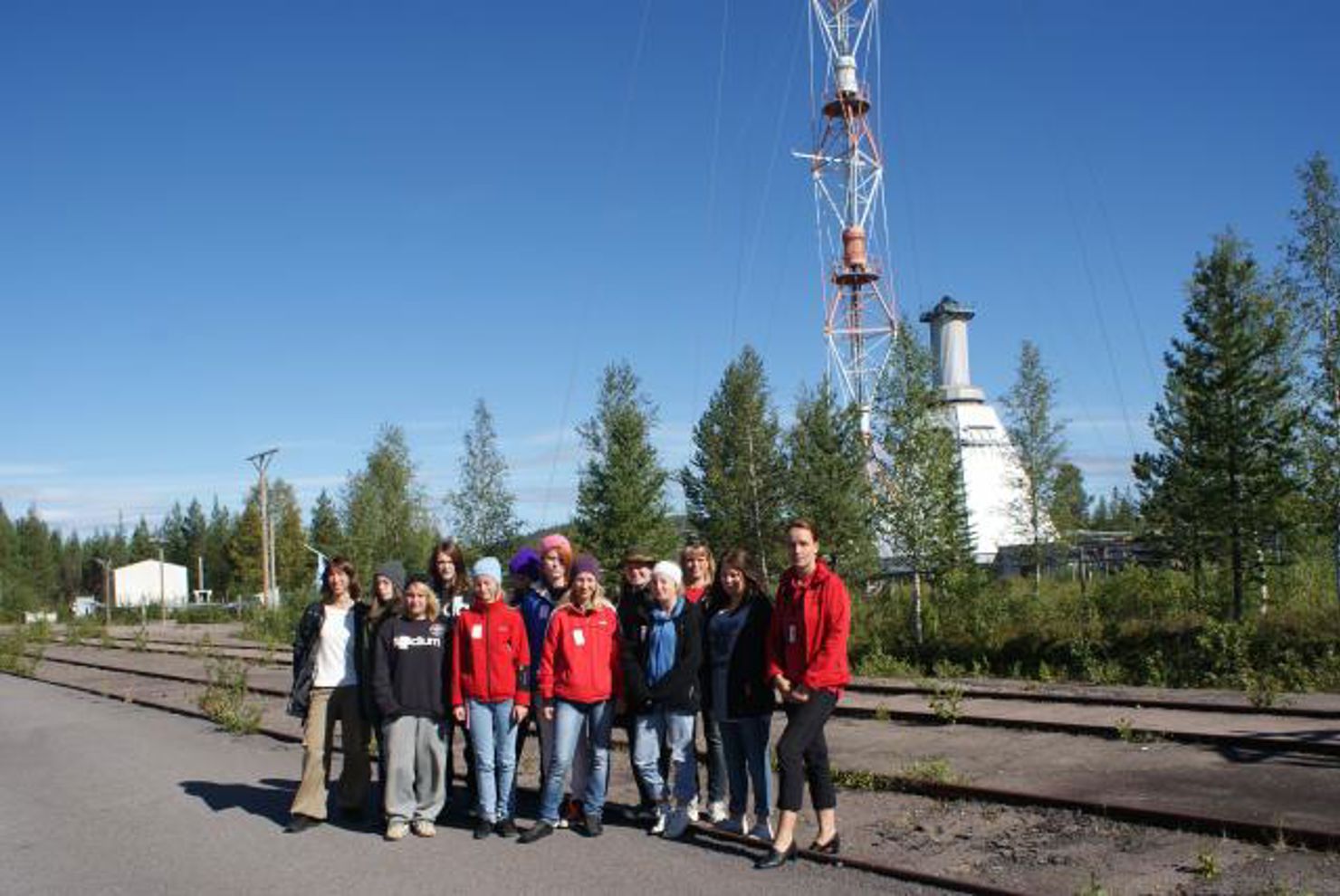Tio glada tjejer i kiruna