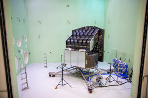 Plato_in_ESA_s_LEAF_room.jpg Plato i renrummet hos OHB