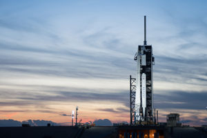 demo-1_falcon9_vertical_022819.jpg Falcon 9