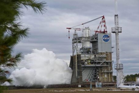 NASA testar ny kraftfull raketmotor