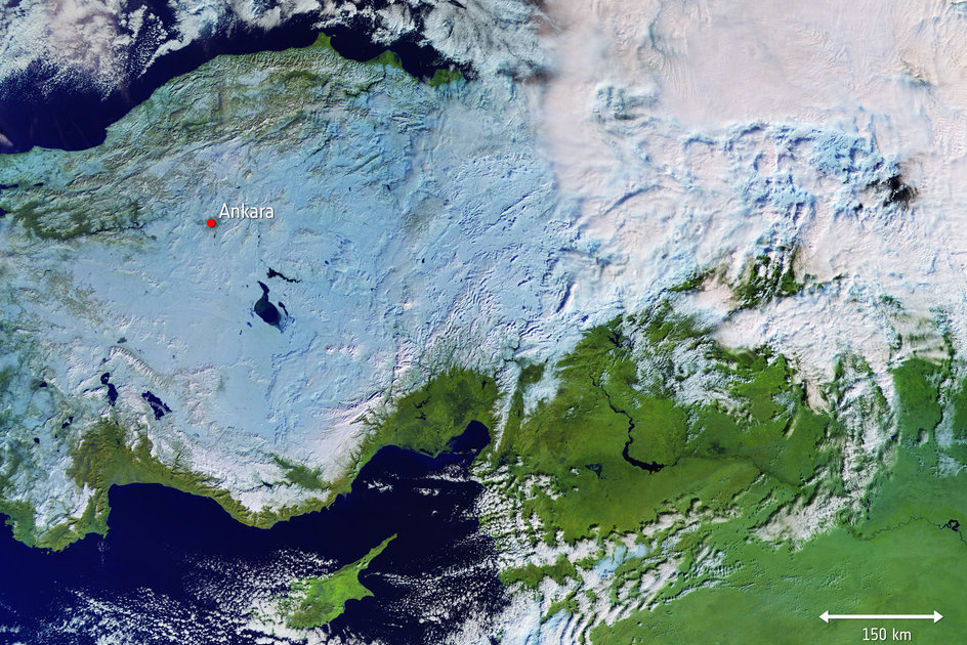 Sentinel-3 visar snökaoset över Turkiet