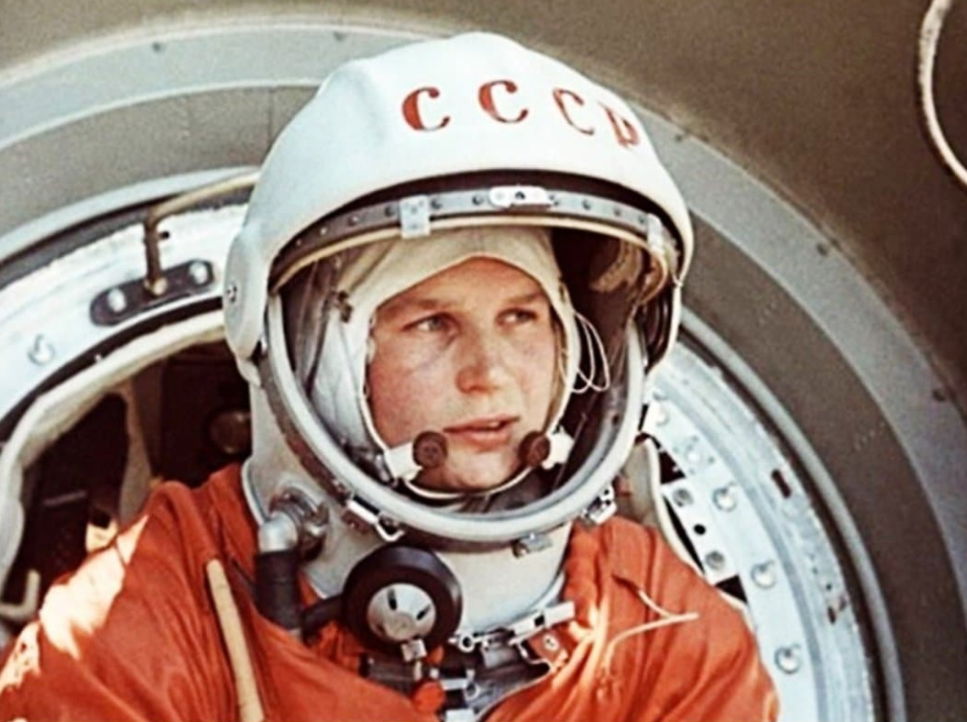 VALENTINA TERESJKOVA.jpg Valentina Vladimirovna Teresjkova