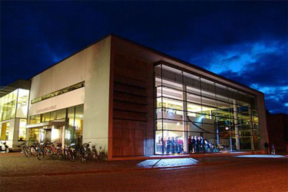 Almedalsbiblioteket.