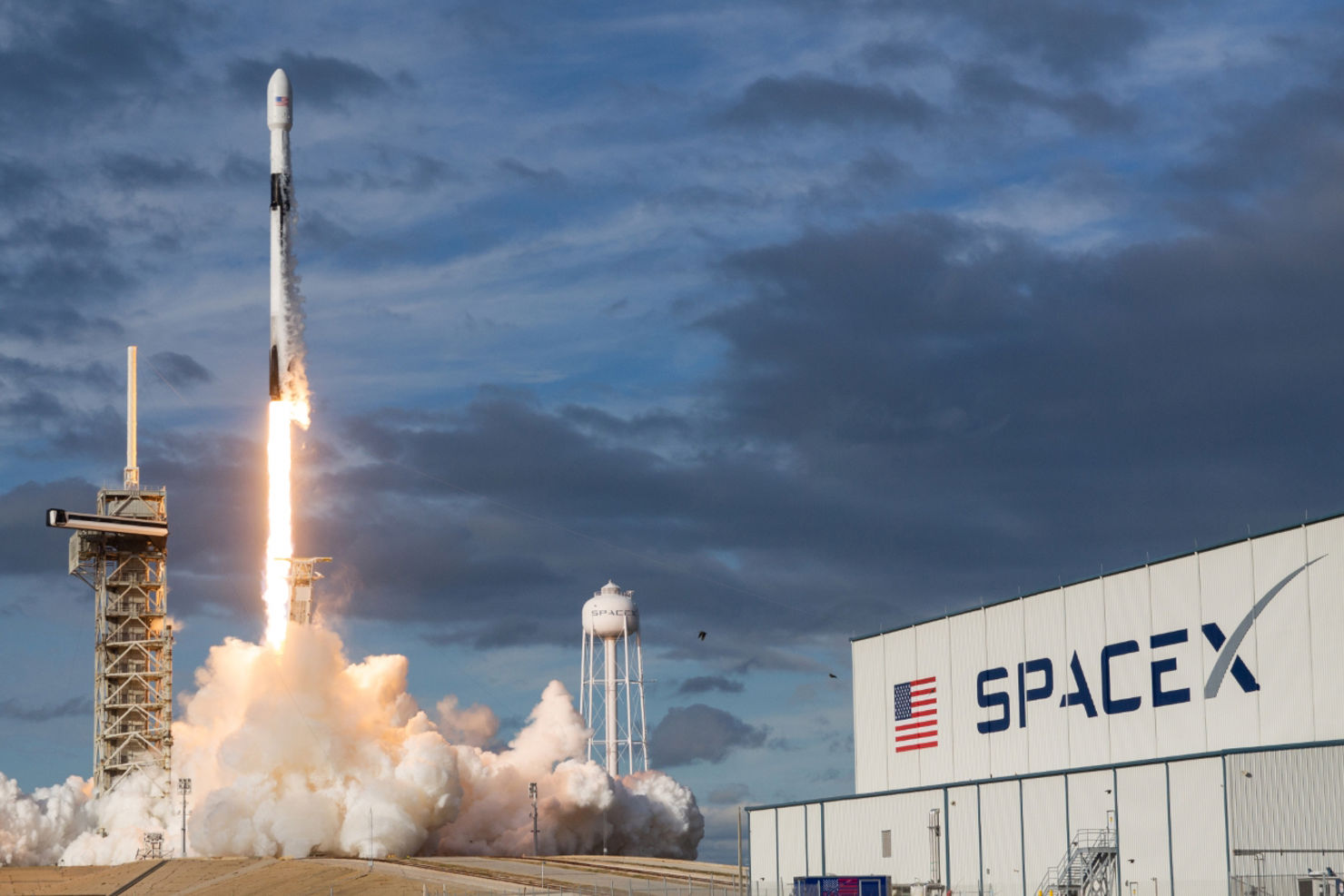 2018-11-15-23_29_22-Window.jpg SpaceX skickade upp nya satelliter i Starlink