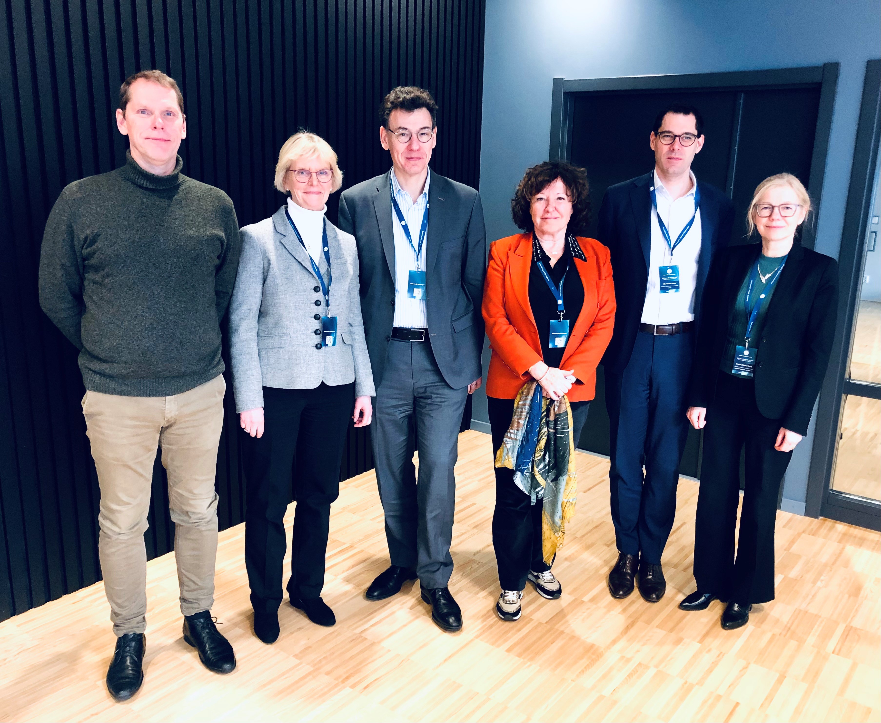 Delegation från Rymdstyrelsen och franska rymdstyrelsen CNES.