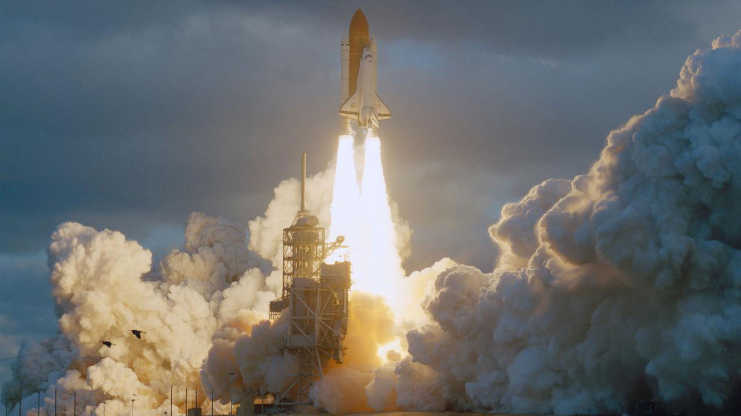 sts074-s-013_medium.jpg Atlantis