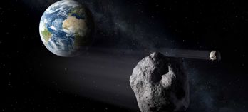 Meteorit, meteor, asteroid och komet