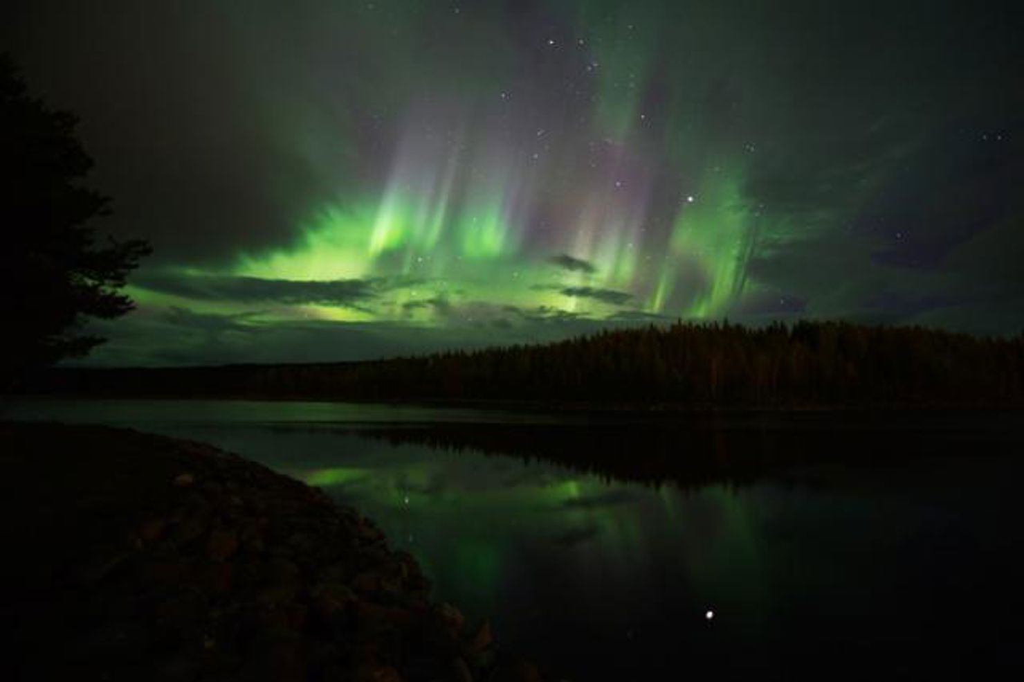 Under Astronomins dag ocn natt den 13 oktober bjöd jämtlandshimlen besökarna på ett vackert norrsken