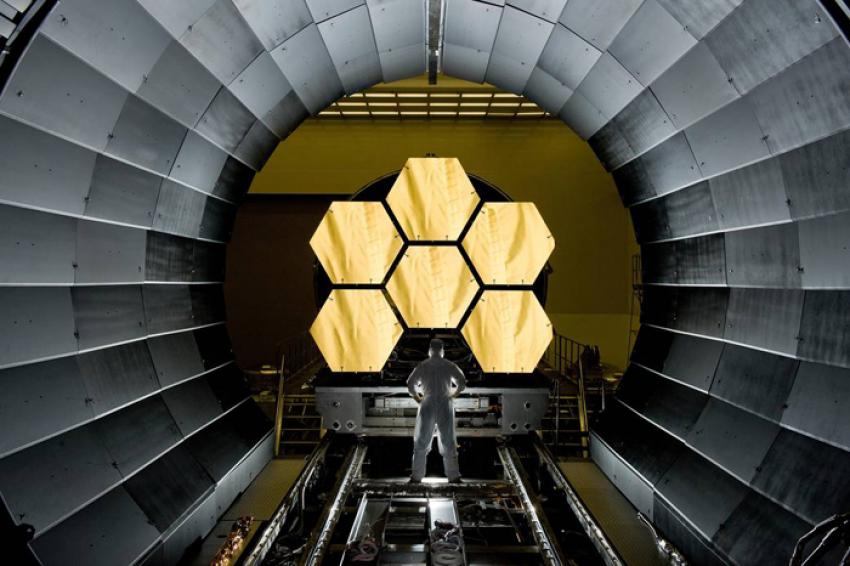 De första sex speglarna till James Webb görs redo för tester på NASA's Marshall Space Flight Center.