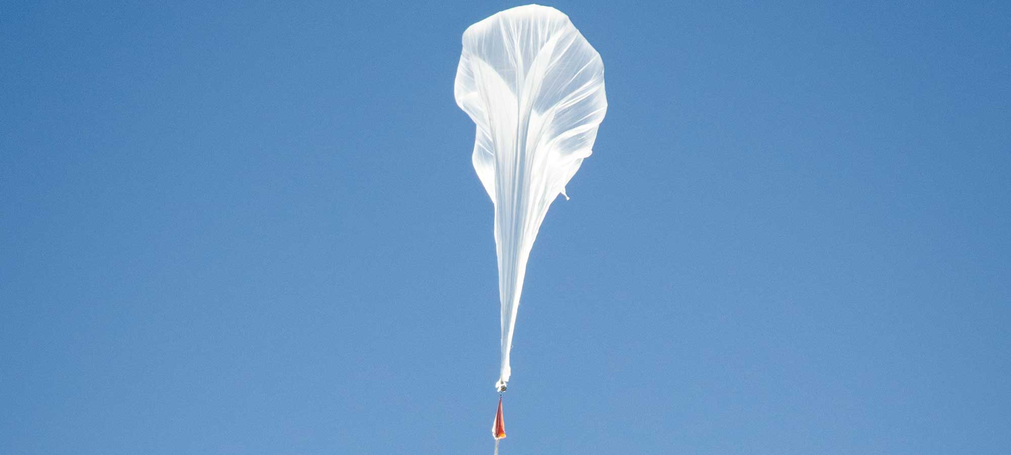 Sondraketer och ballonger