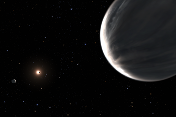 Illustration som visar Kepler -138 d I förgrunden. Till vänster finns planeten Kepler-138 c och i bakgrunden planeten Kepler 138 b som syns i siluett mot sin stjärna.