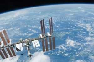ISS_fotoNasa.jpg Internationella rymdstationen ISS
