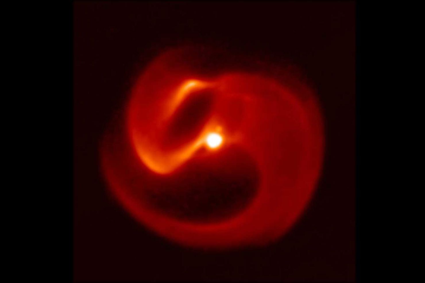 Upptäckten av nytt stjärnsystem väcker nya frågor om stjärndöd