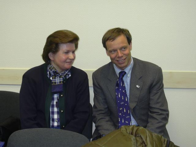 Valentina tereschkova och christer fuglesang inför en uppsändning på rymdbasen i bajkonur.