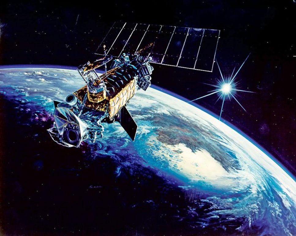 Satelliten DMSP-F13 exploderade på grund av ett troligt systemfel ombord.