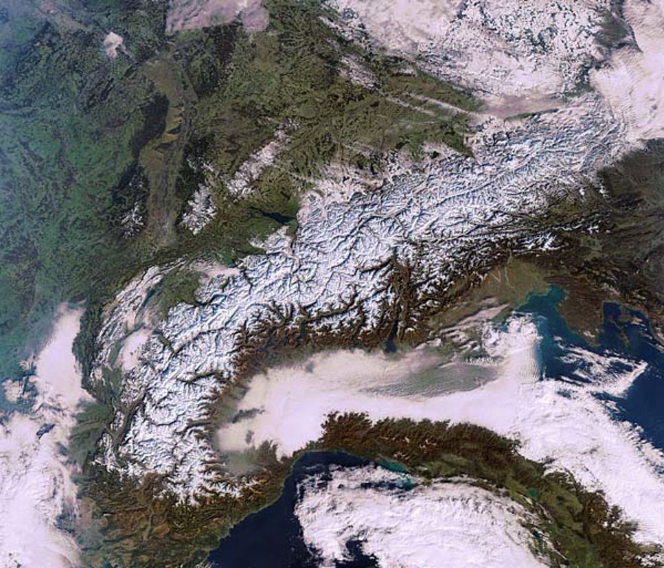 Envisatbild av Alperna den 16 januari 2012