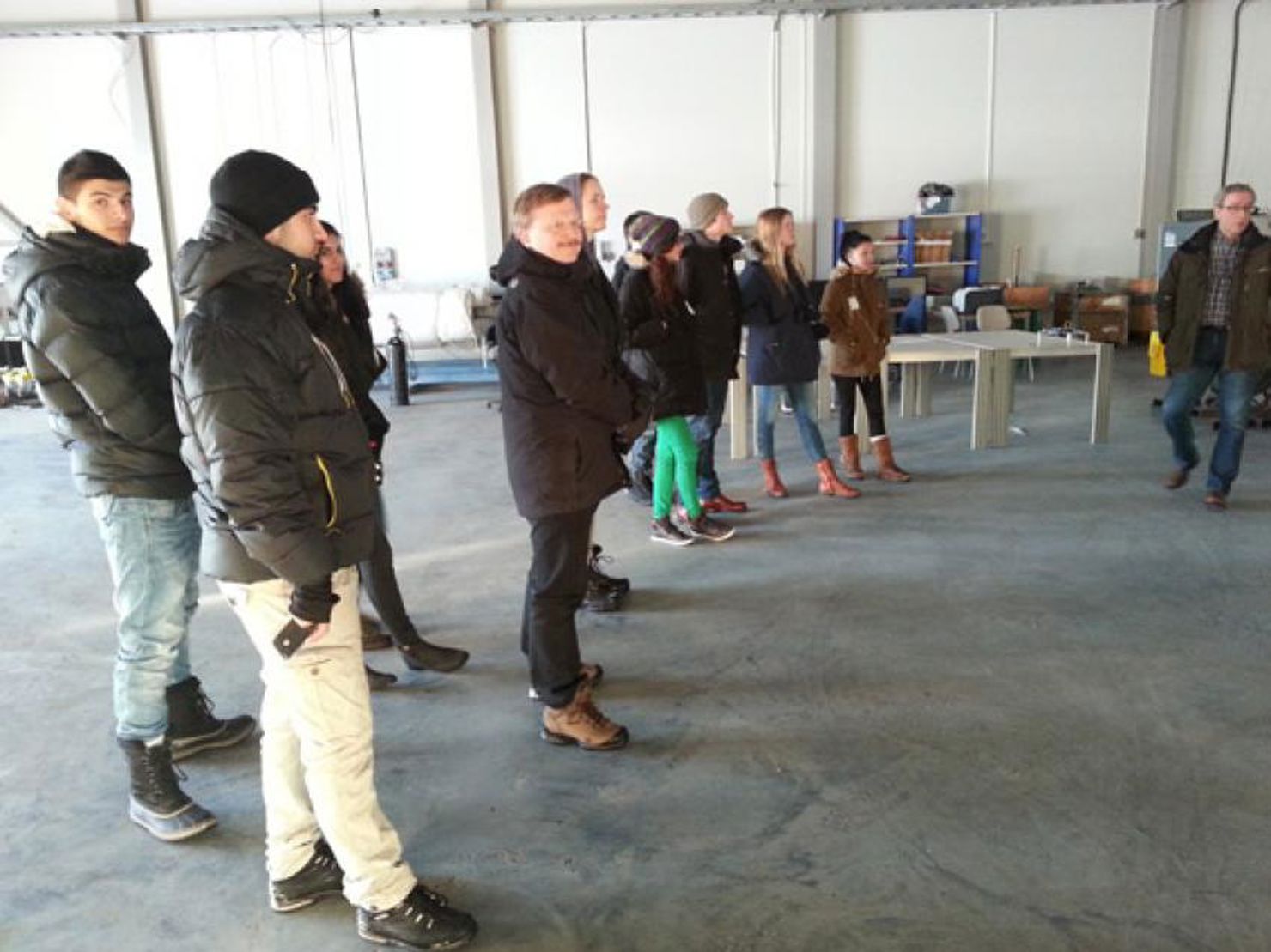 deltagarna_1.jpg Lägerdeltagarna ute på Esrange vid PoGoLite.