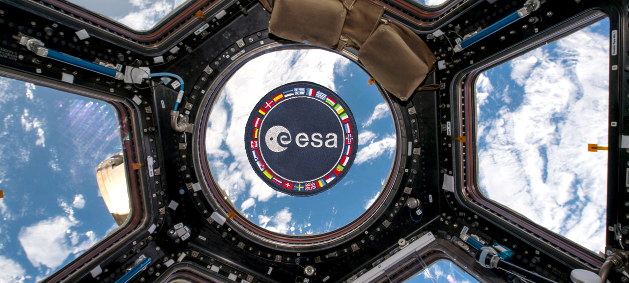 ESA_floating_patch.png Esas märke i tyngdlöshet