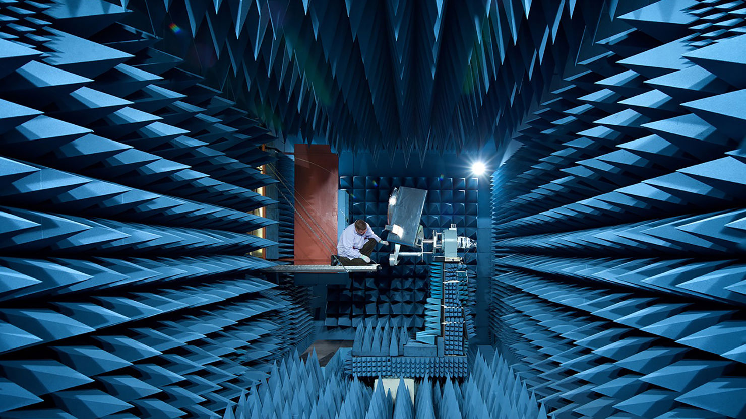 Bild 1.jpg Antennmätstreckan på Beyond Gravity i Göteborg.