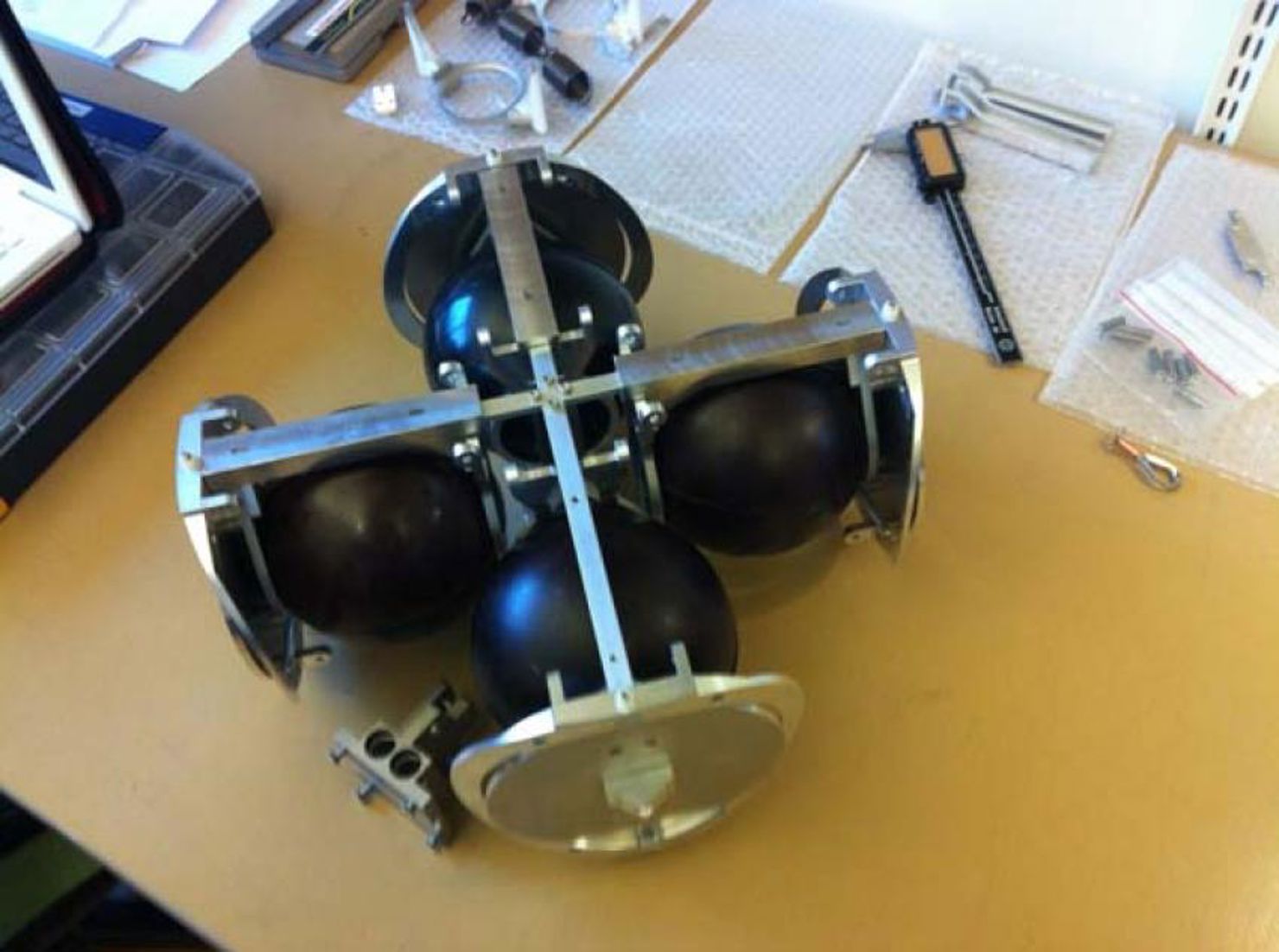 RMU-montering, bara raketcylindern saknas.