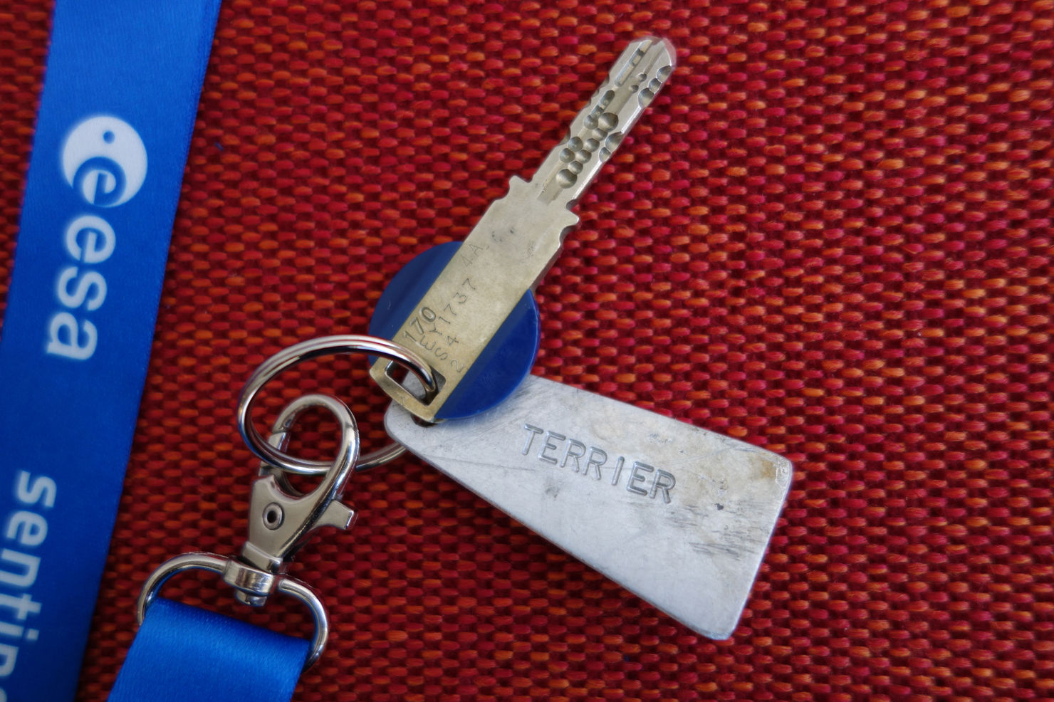 Nyckelring av rymdskrot