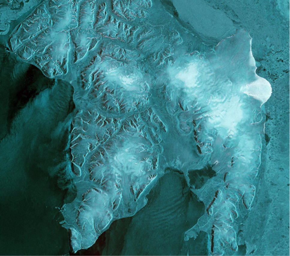 Bild av ön Edgeøya i Svalbards skärgård tagen av Sentinel-1B.