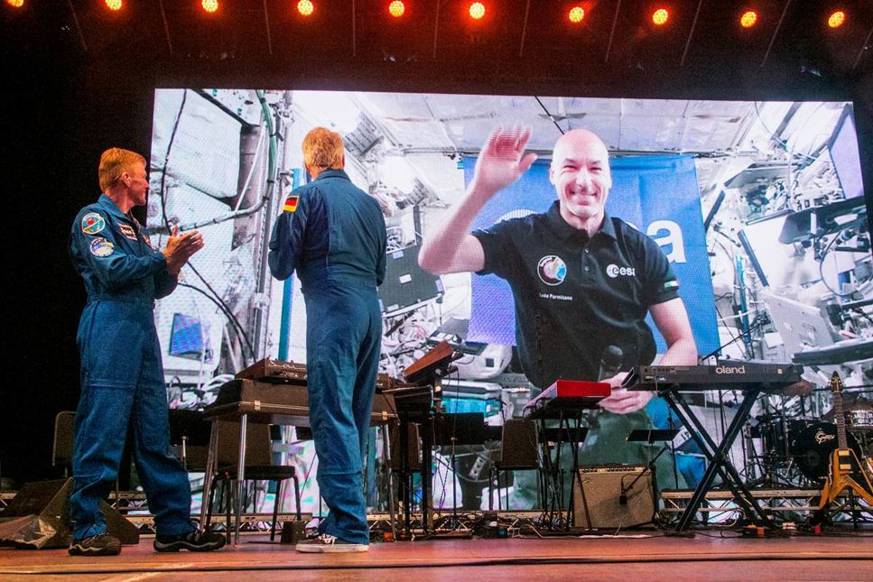 Rymden präglade invigningen av Stockholms Kulturfestival 2019