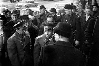 Den sovjetiske kosmonauten Jurij Gagarin på besök i Stockholm år 1964.