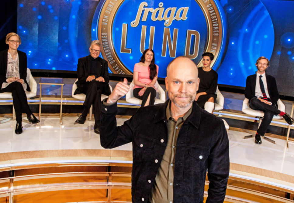 Kristian Luuk med expertpanelen, till vänster rymdexperten Gabriella Stenberg Wieser.
