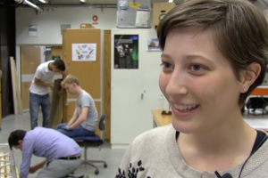 Sarah-blogg.png Sarah konstruerar fallskärm till studentraketen Odin