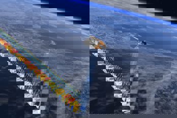 Copernicus_Sentinel-6_radar_altimeter.jpg Illustration av Copernicus Sentinel-6, som använder radarimpulser för att genomföra mätningar av havsytan.