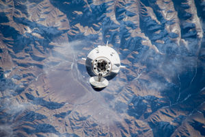 iss070e075523.jpg Kapsel på väg till ISS