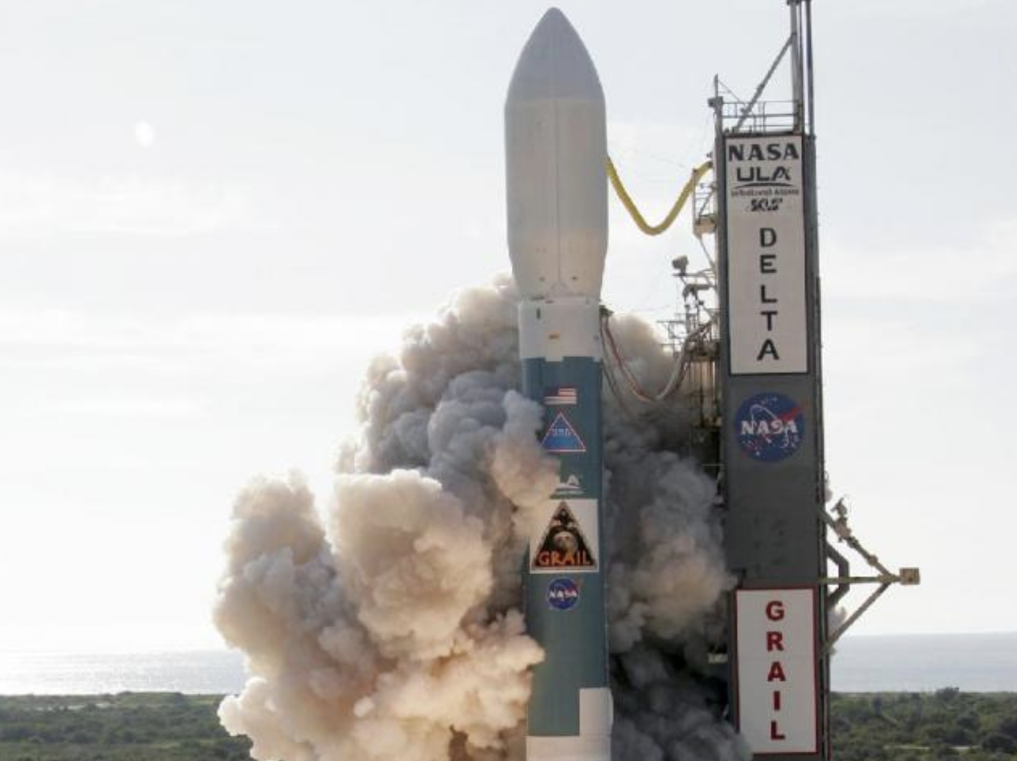 GRAIL är nu på väg mot månen