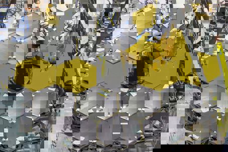 golden_reveal.jpg Vetenskapens värld visar dokumentär om James Webb Space Telescope