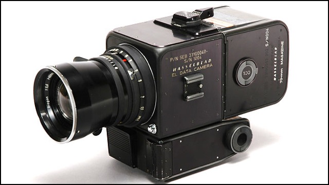 Bild: ”Månkameran” – Hasselblad 500 EDC. Källa: Tekniska museet. 