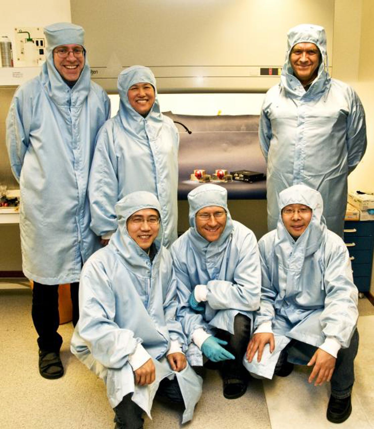 martinwieserzhongxiupingzhangaibingstefankarllsonzhangzhongweihermanandersson090526.jpg Svenska forskare flyger till Mars