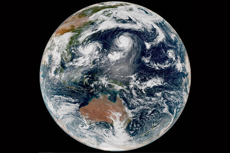 Himawari_8_Full_Disk_Aug_21_2015_0210Z.jpg jorden sedd från vädersatellit