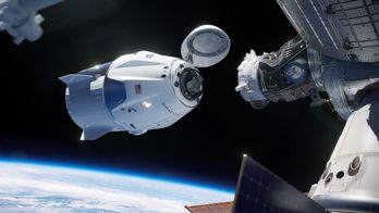 SpaceX skickar sina första astronauter till rymden